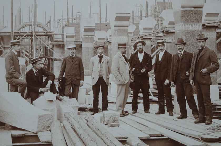 Dammerman sur le chantier de la Bourse de Berlage en juillet 1899, Archief Berlage, Collectie Het Nieuwe Instituut, Rotterdam